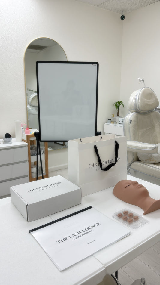 4 WEEK LASH COURSE ( 4 Sundays )